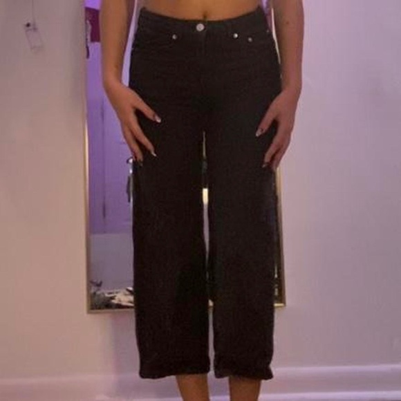 Zara Black Wide Leg Cropped/Petite City Worker Jeans - Picture 3 of 3